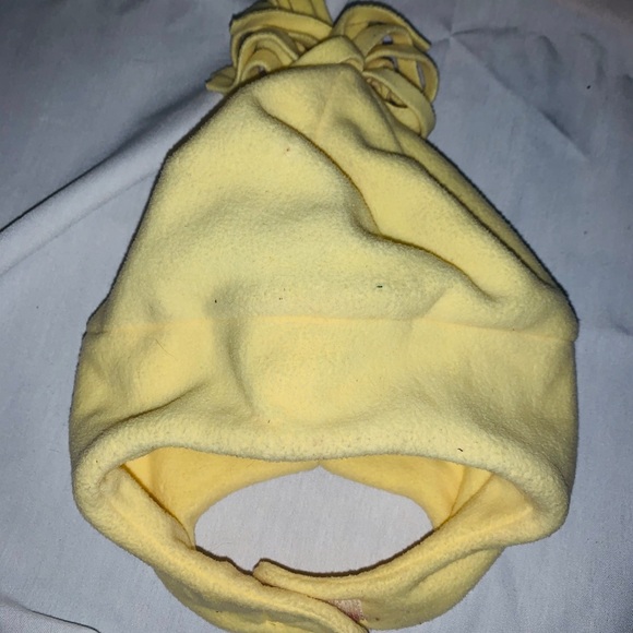 💛Obermeyer yellow winter hat! 💛 - Picture 2 of 8